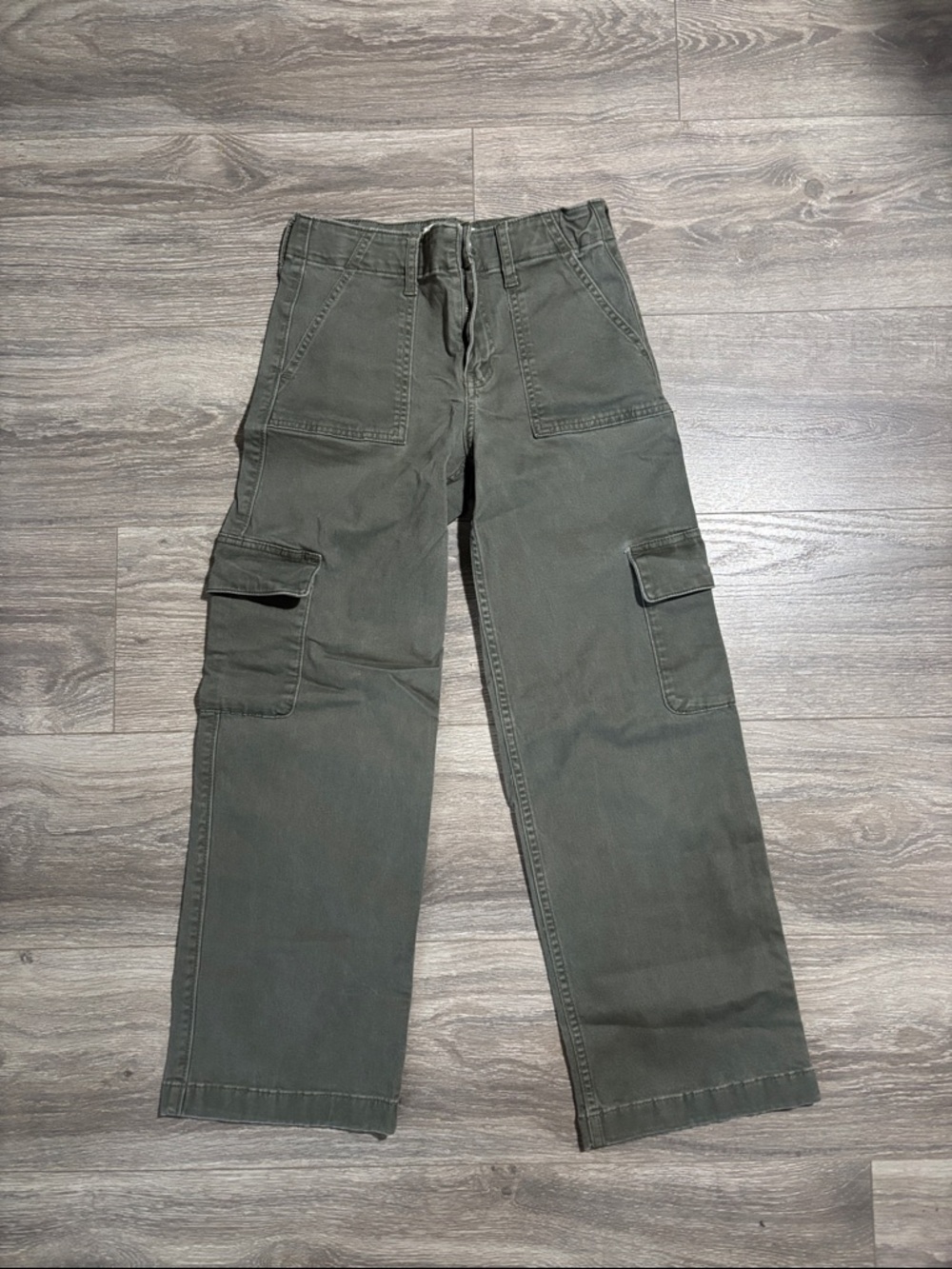 Abercrombie and Fitch kids Olive Green Cargo Pants